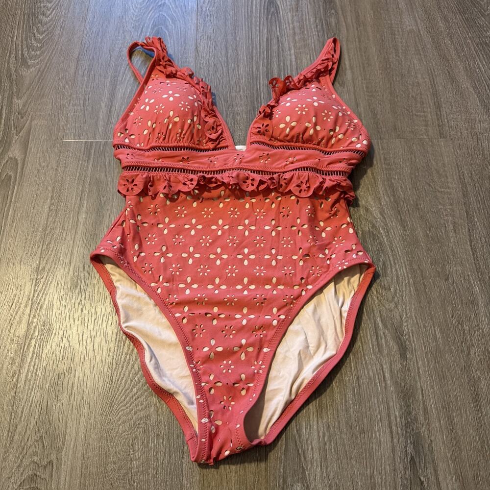 J.Crew Scalloped Ruffle Plunging One-piece in Laser-cut Eyelet Pink size‎ 8
